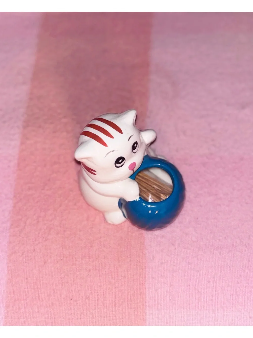 Vintage 1970s Japanese Comic-Style White Kitten Cat Toothpick Holder